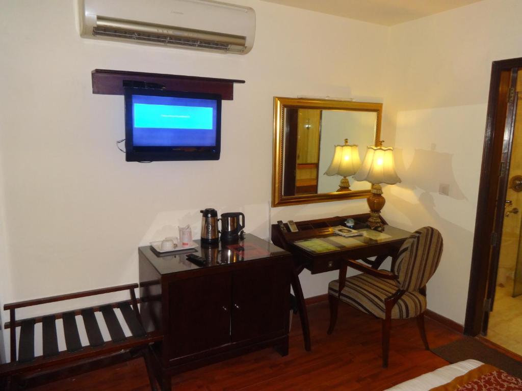 The Picasso Residency - Naraina New Delhi Hotel Ngoại thất bức ảnh